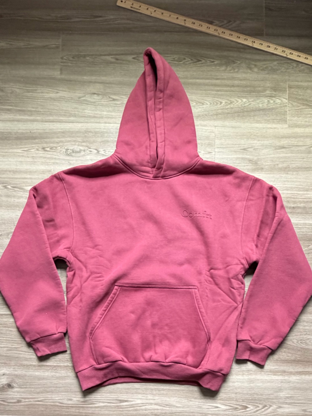 Comfrt unisex Minimalist Hoodie | Berry | Medium